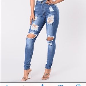 Ripped high waisted skinny jeans